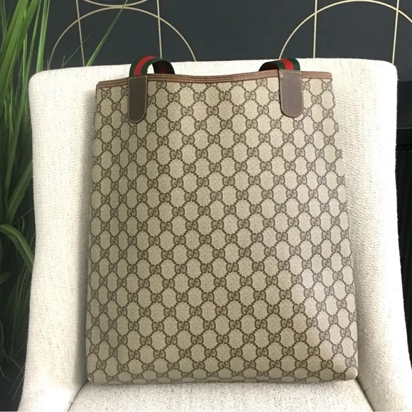 Gucci authentic brown monogram coated canvas tote bag - Picture 8 of 15